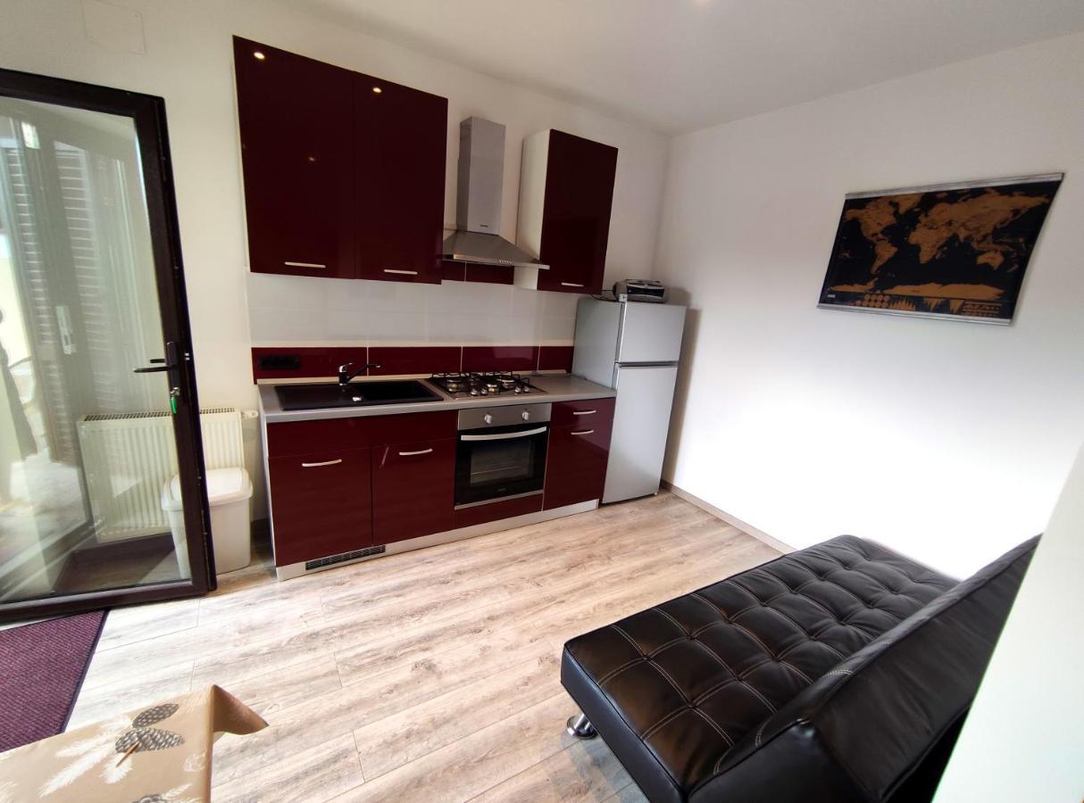 Apartmani Melia Marcelji Экстерьер фото